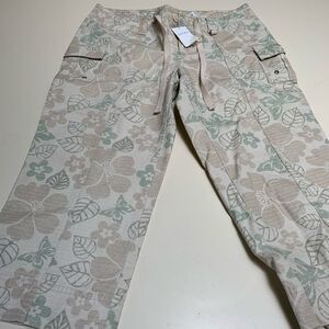 Limited Too Capri Pants
